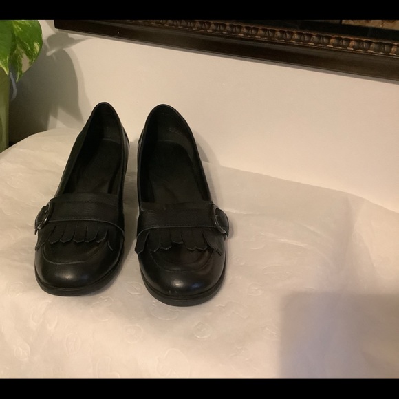 Born hand crafted Footwear - Picture 2 of 7